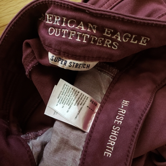 AEO Hi Rise Maroon Shorts - Picture 7 of 7